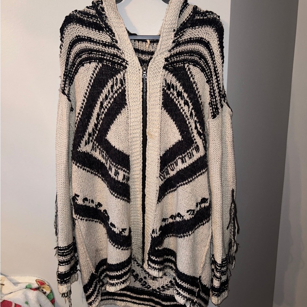 Free People Black and Cream Knit sweater